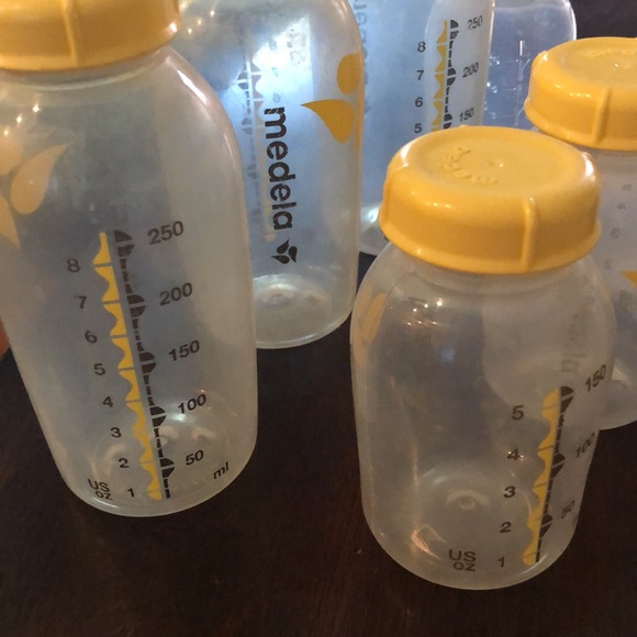 Medela Bottle Set - Picture 4 of 5